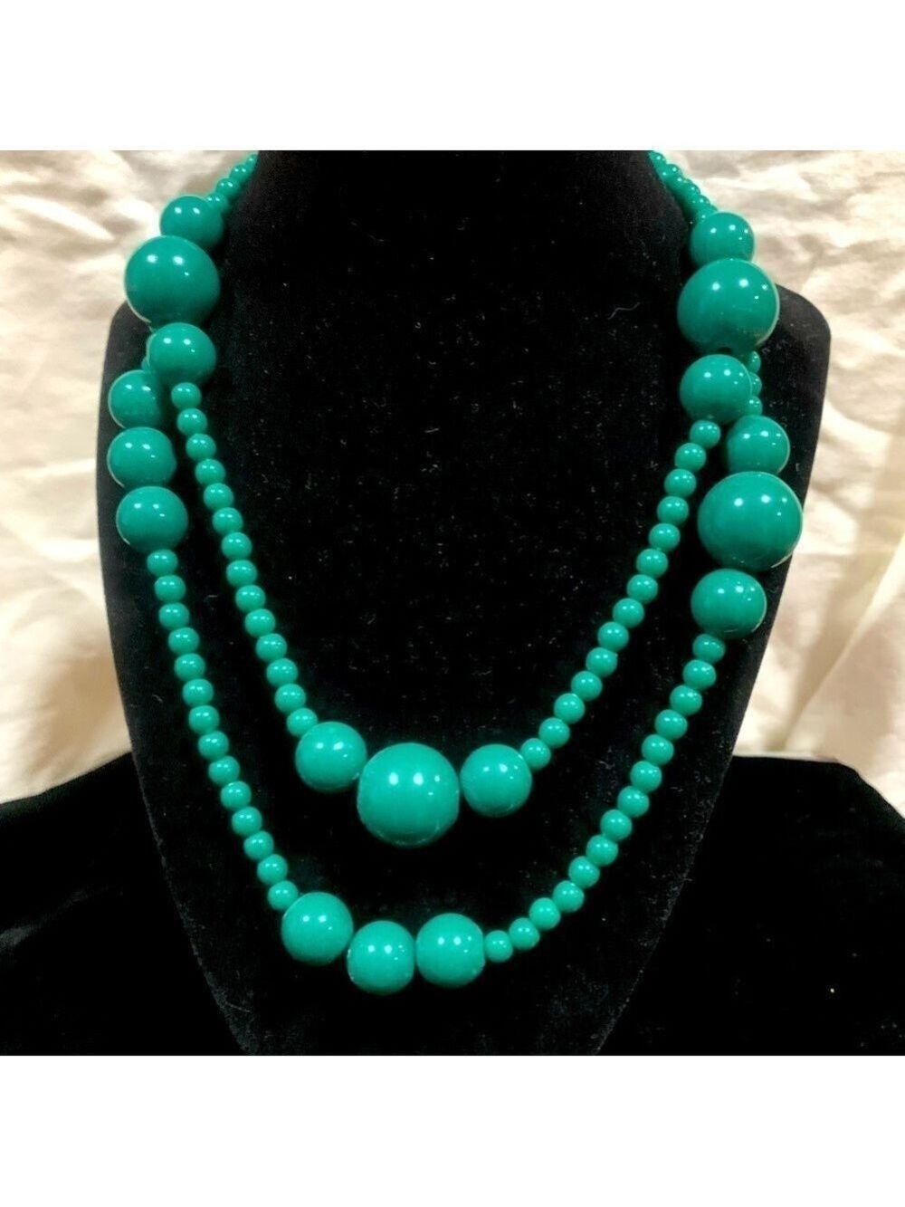 ❤️Colorful 80’s style beaded necklace